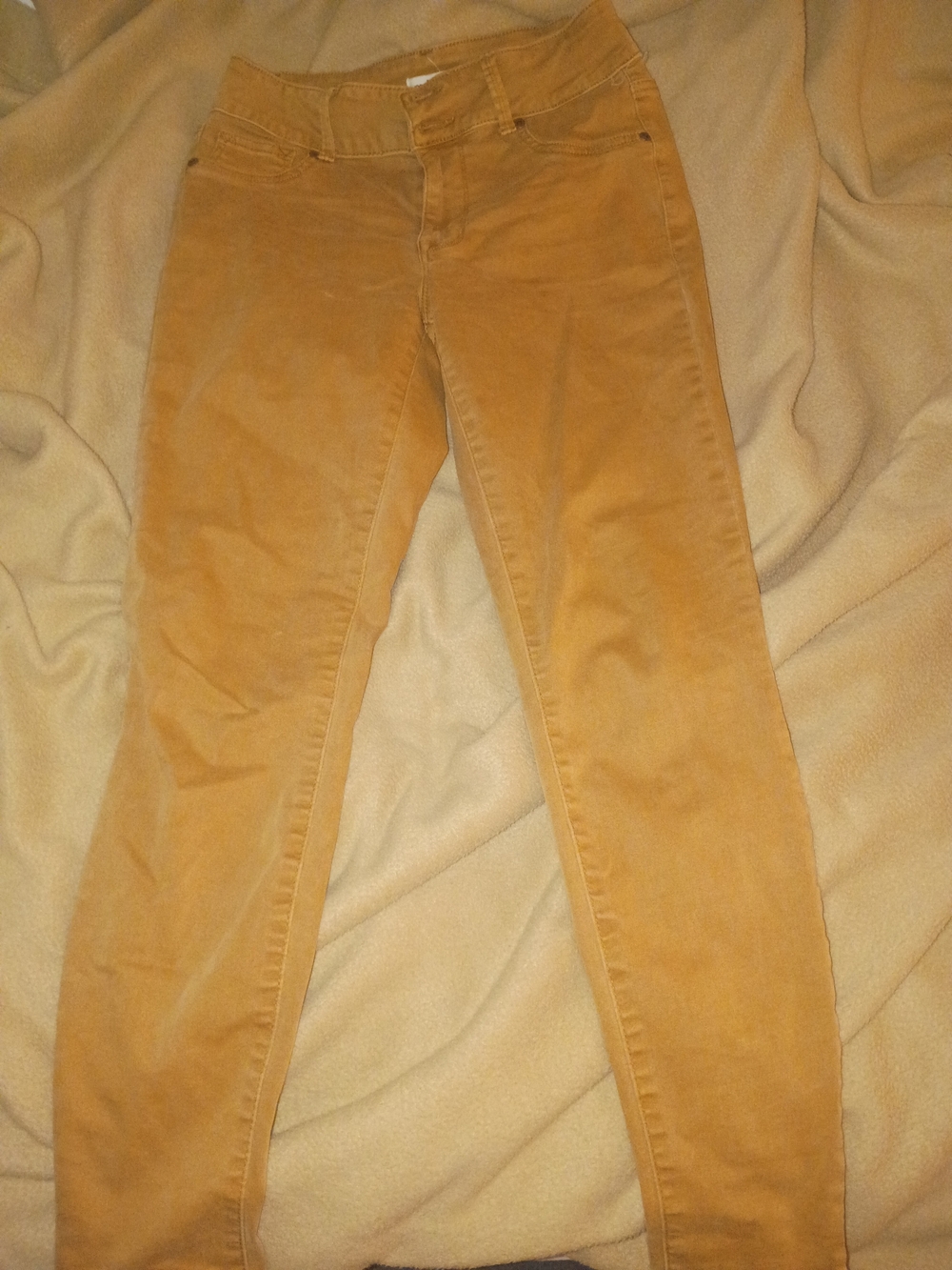 Women’s Slim Fit Jeans in Camel